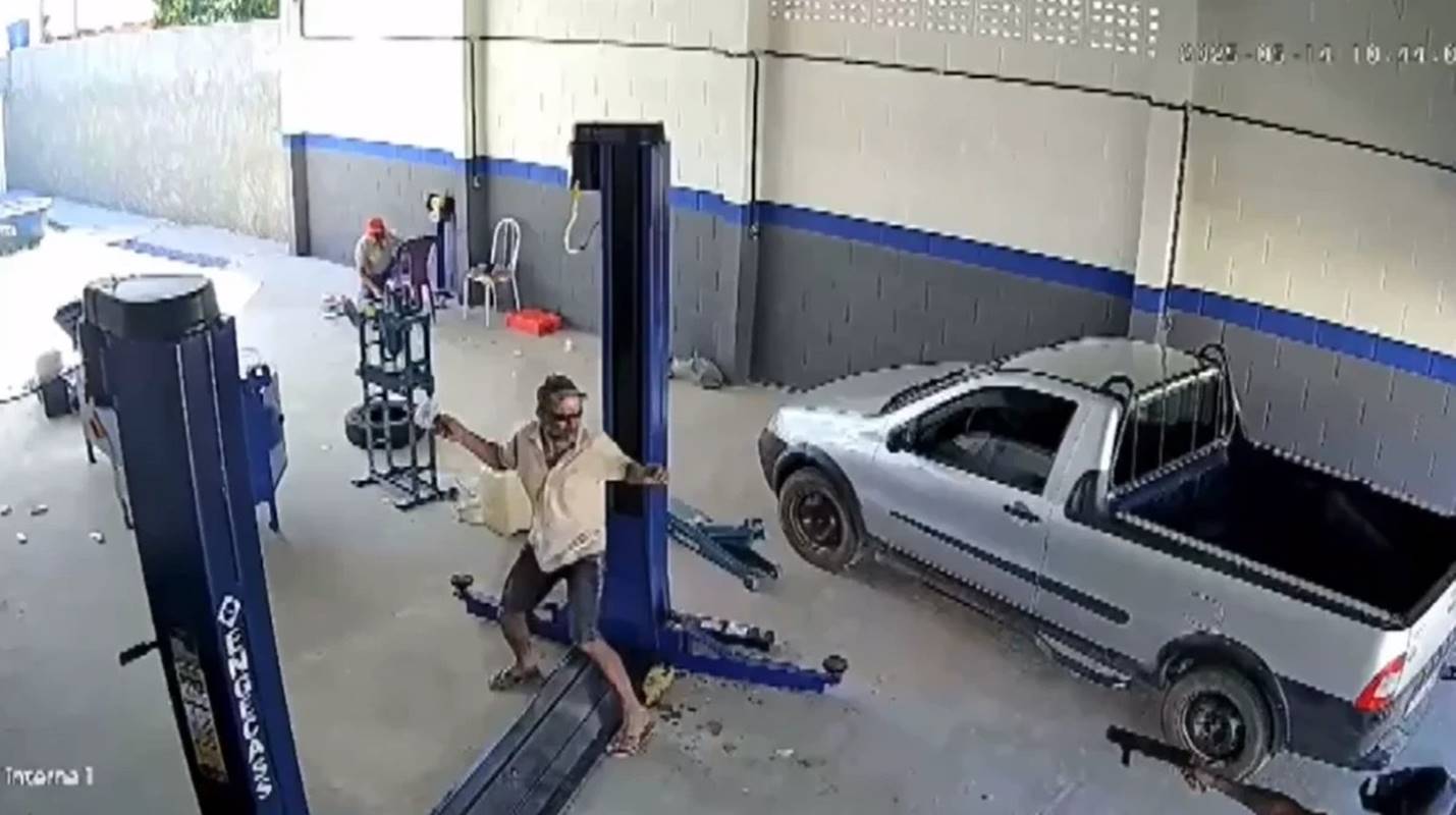 Homem morre com tiro de espingarda ao tentar roubar oficina na Bahia