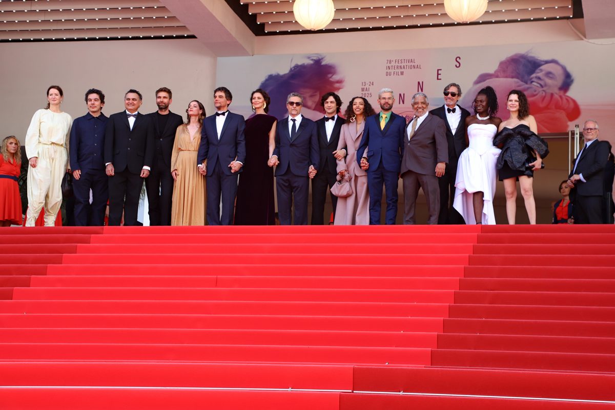 Elenco de O Agente Secreto no tapete vermelho do Festival de Cannes - Metrópoles
