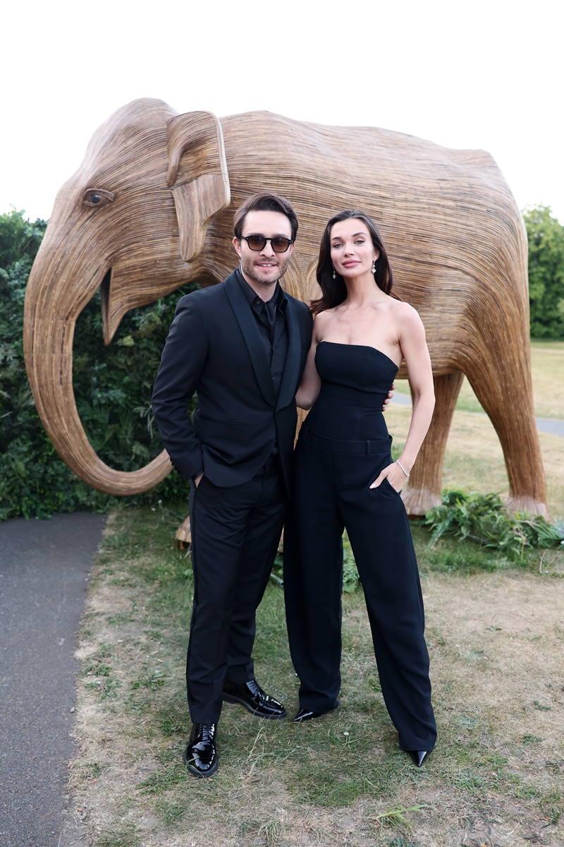 Ed Westwick e Amy Jackson