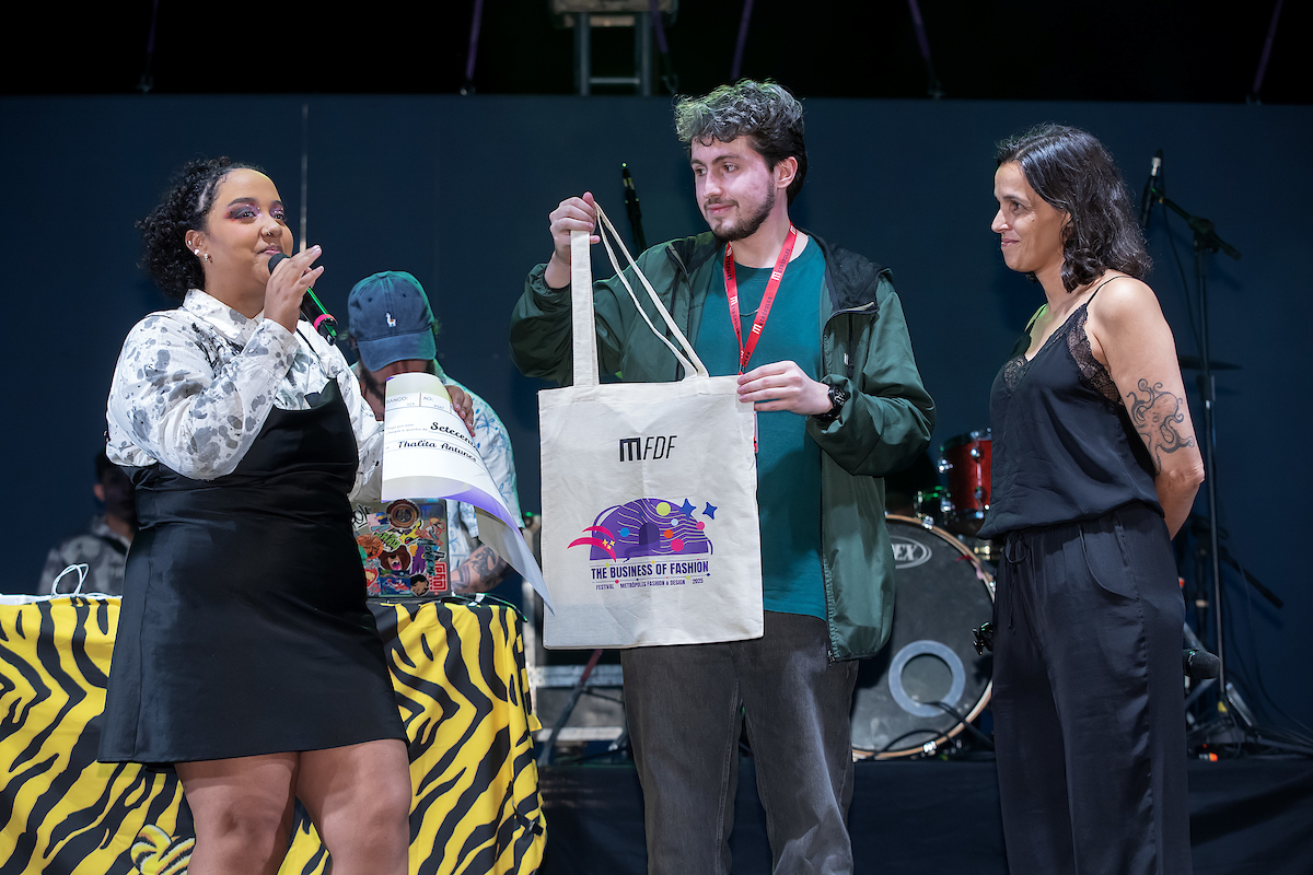talitha antunes vencedora do mfdf 2025 ecobag metropoles fashion design - metrópoles