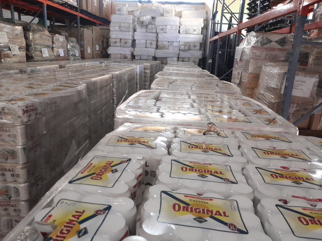 Cerveja, gaze e linguiça: Receita do DF apreende R$ 3 mi em produtos