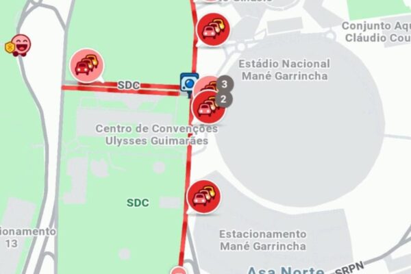 Foto colorida do aplicativo Waze