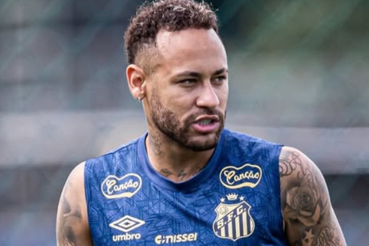 Vídeo: Ferrari de Neymar é flagrada cometendo infração de trânsito