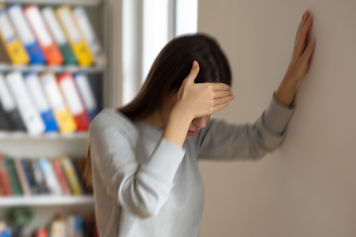 Sintomas de AVC em mulheres e homens podem ser diferentes. Entenda
