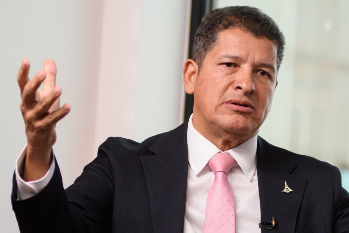 Entrevista com Sandro Avelar, Secretário de Segurança Pública do DF, no estúdio Metrópoles