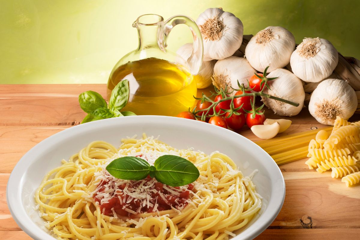 Aprenda as dicas do chef para fazer o alho e macarrão perfeito.