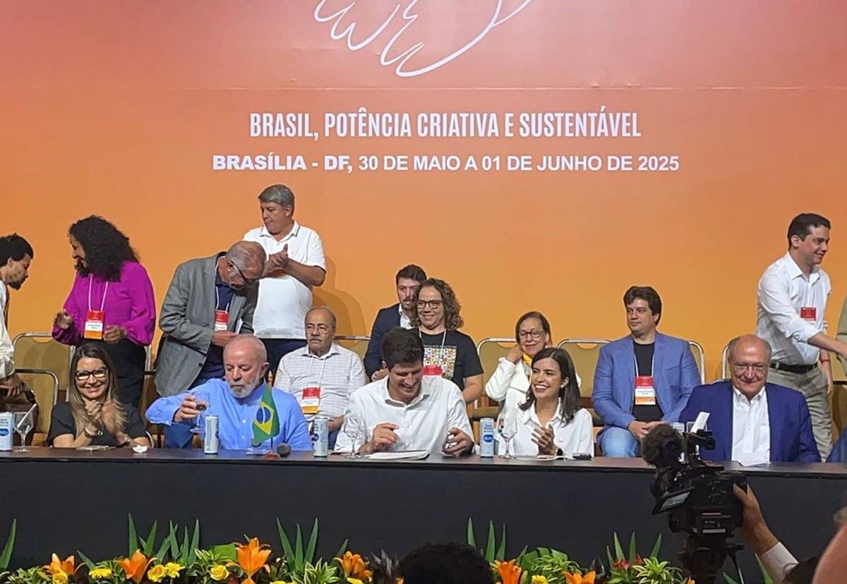 A Alckmin e João Campos, Lula diz que relação com PSB é “umbilical”