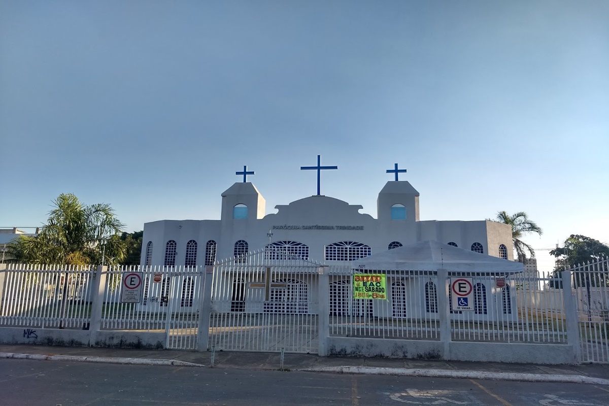 Jovem foi executado em frente à igreja no DF por ordem da namorada