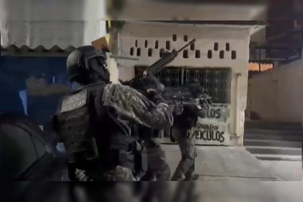 Bope cerca complexo de Israel, domínio de Peixão, para combater roubos