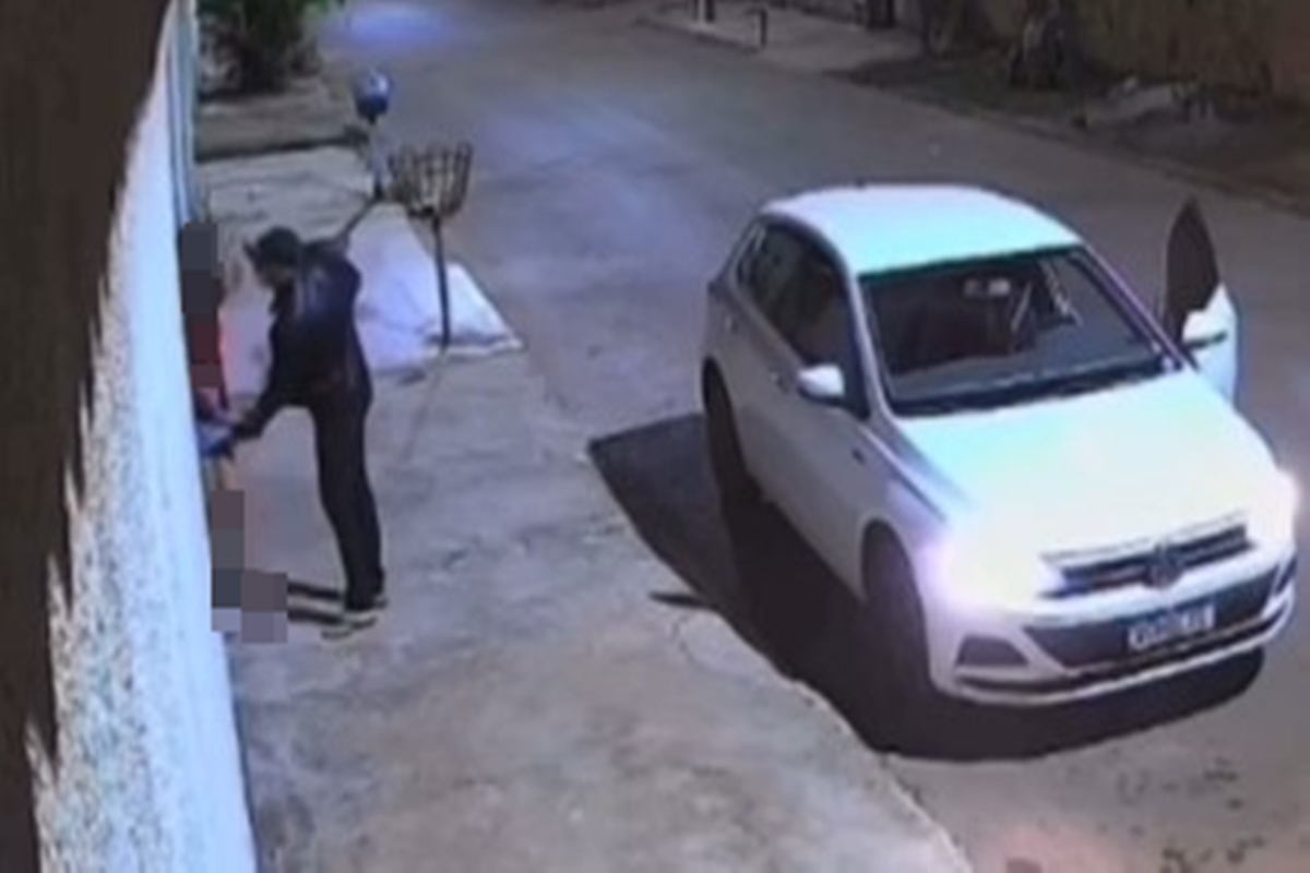 Suspeito de sequestrar e estuprar adolescente se apresenta e é preso