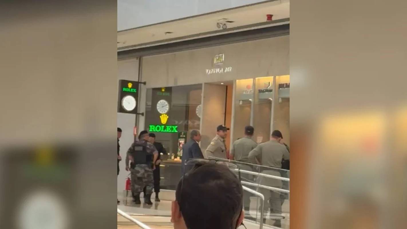 GO: loja de relógios de luxo é alvo de “golpe do assalto” em shopping
