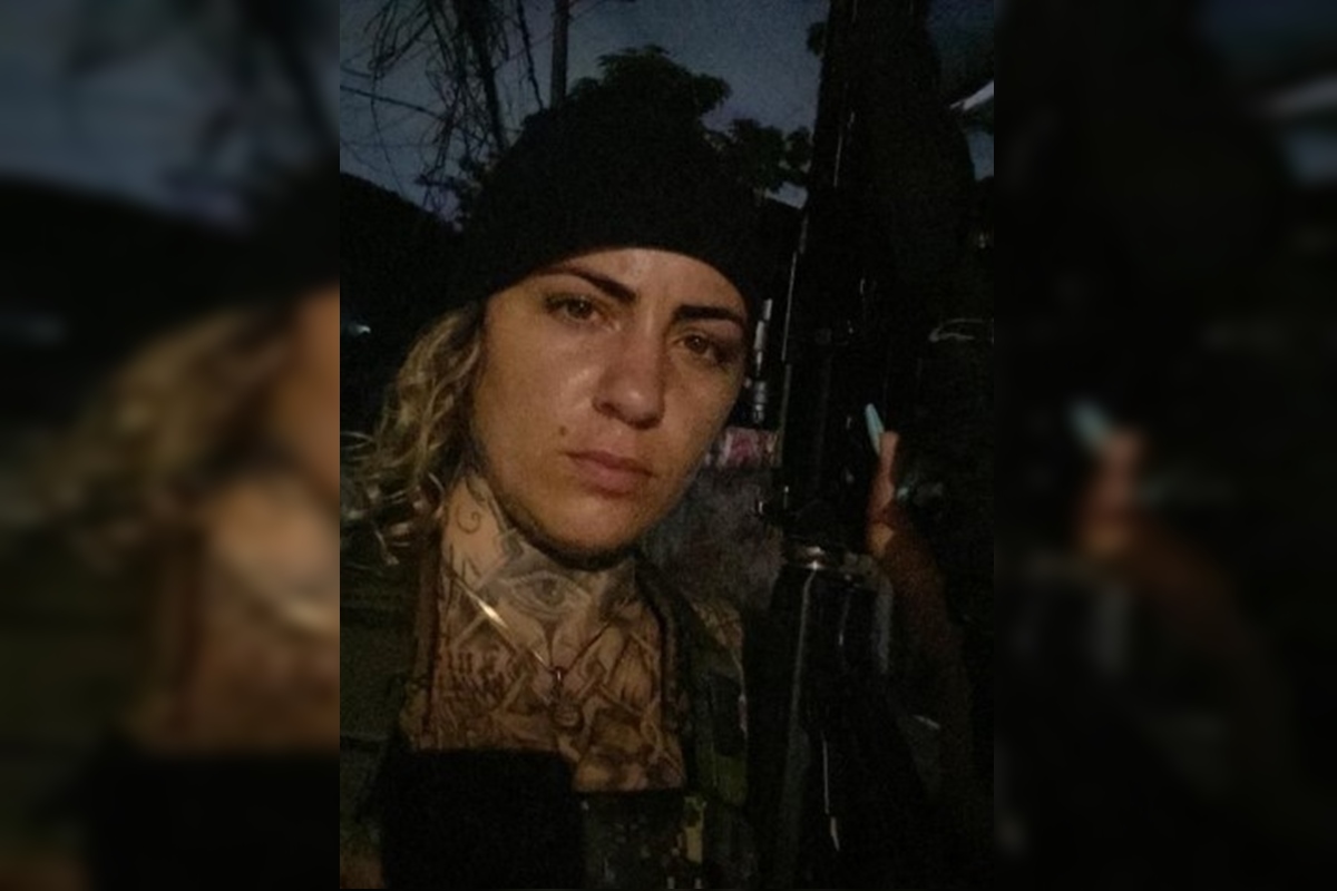 Conheça a Diaba Loira do CV, traficante que meteu bala na PM e fugiu