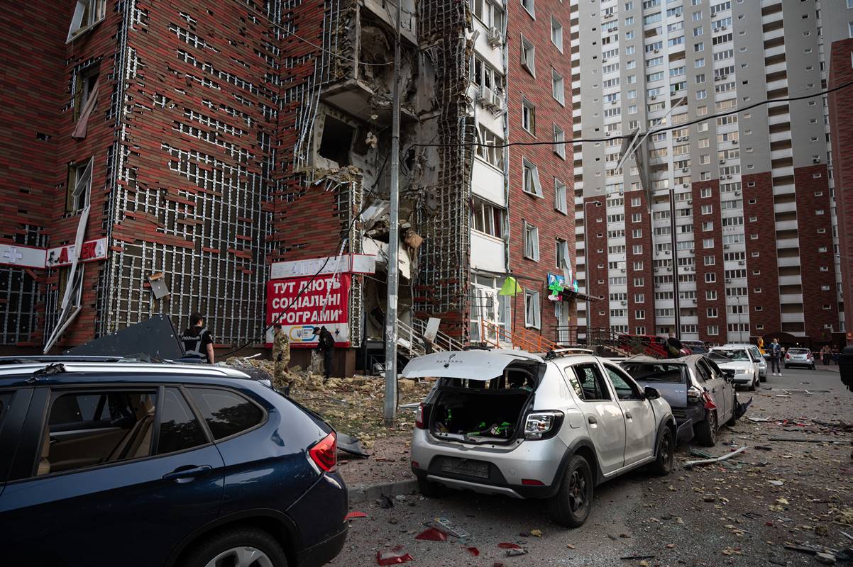 Após bombardeio de drones, Rússia volta a atacar Kiev e Odessa