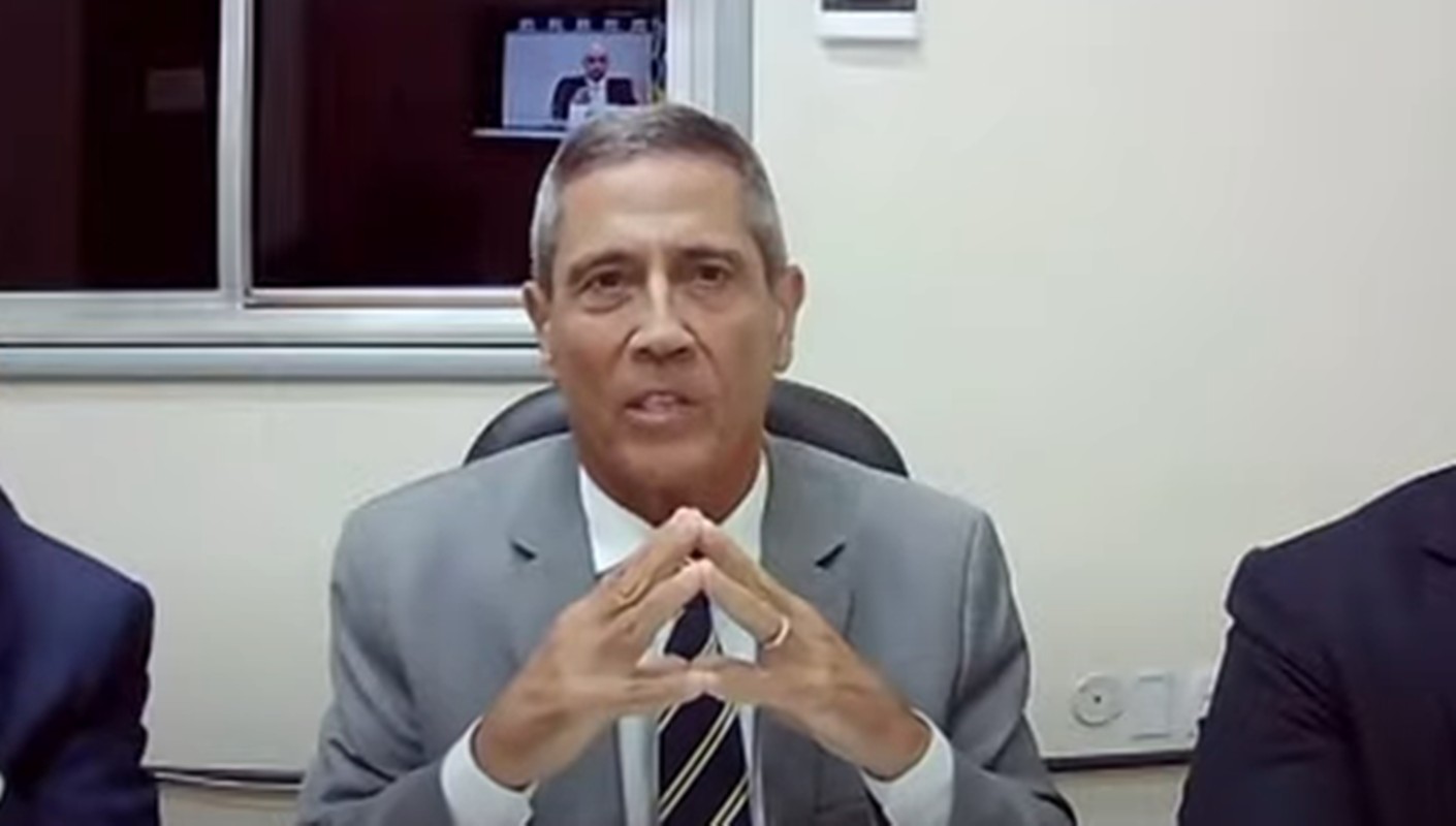 Braga Netto diz que ex-comandantes faltaram com empatia a Bolsonaro