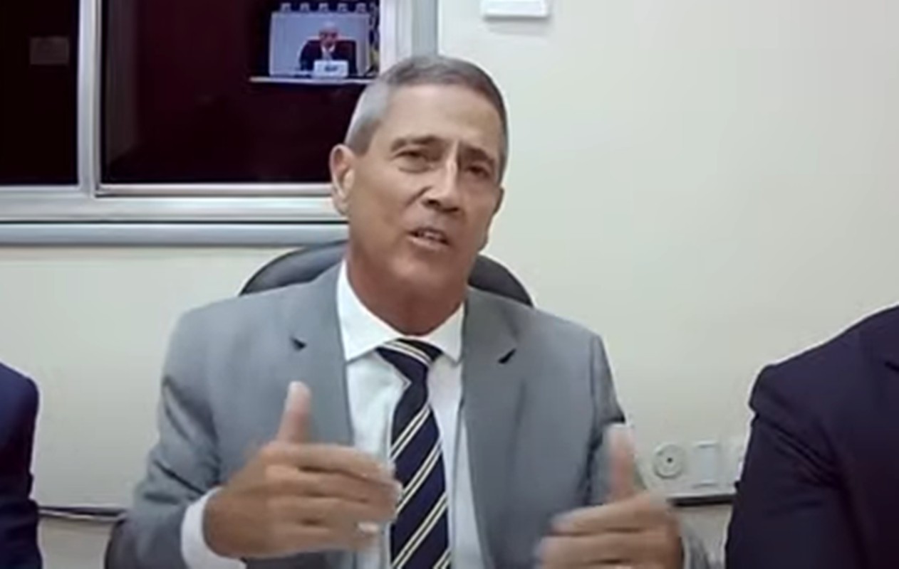 Damares pede a Moraes autorização para visitar Braga Netto