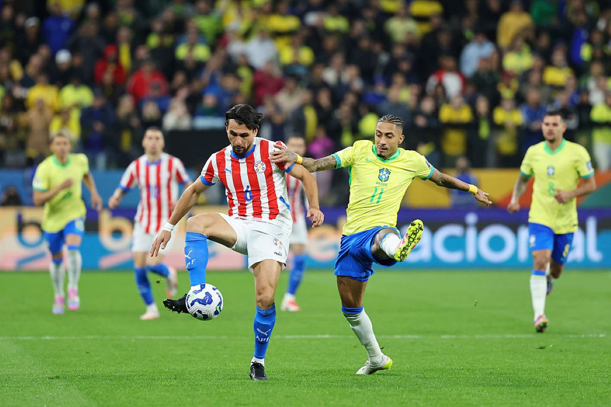 Brasil e Paraguai se enfrentam pelas Eliminatórias da Copa; acompanhe