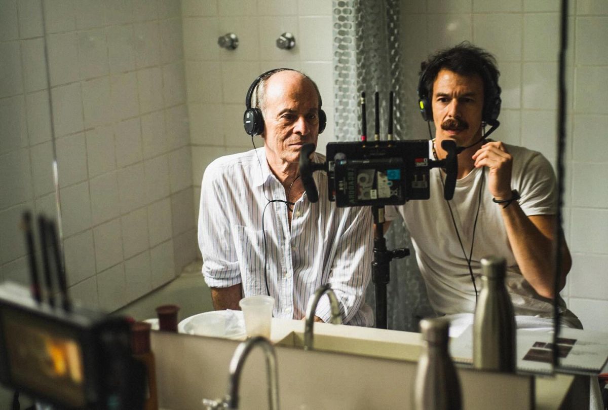 Foto com cor - Ney Matogrosso e Esmir Filho - Metrópoles