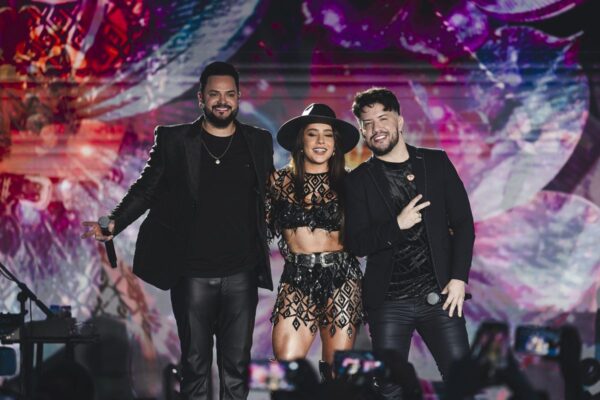 Foto colorida de Diego & Victor Hugo e Lauana Prado - Metrópoles