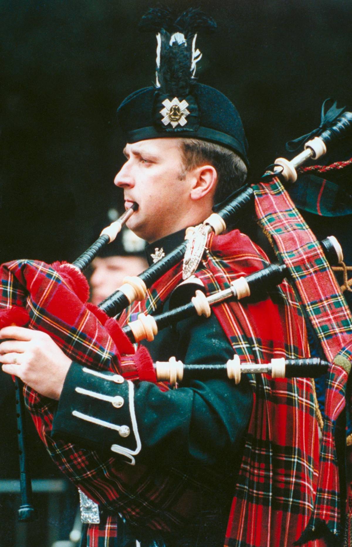 Guarda Real Escocês usando xadrez tartan - Metrópoles