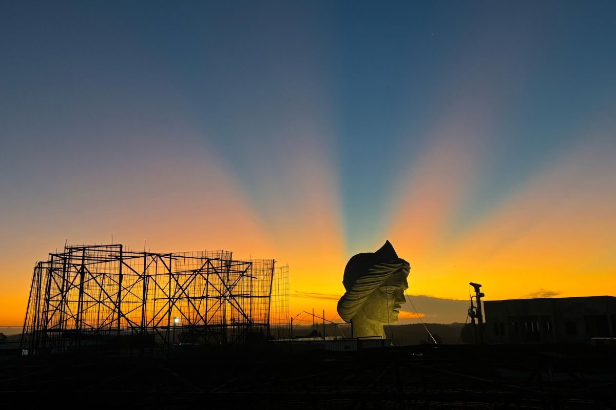 Veja o andamento da obra da maior estátua católica do mundo em SP