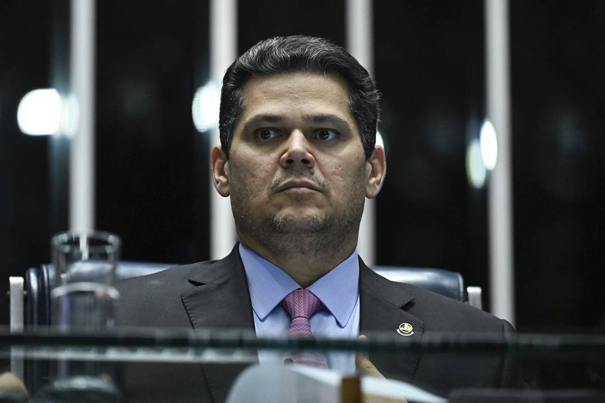 Congresso terá sessão conjunta para ampliar vigência da isenção do IR