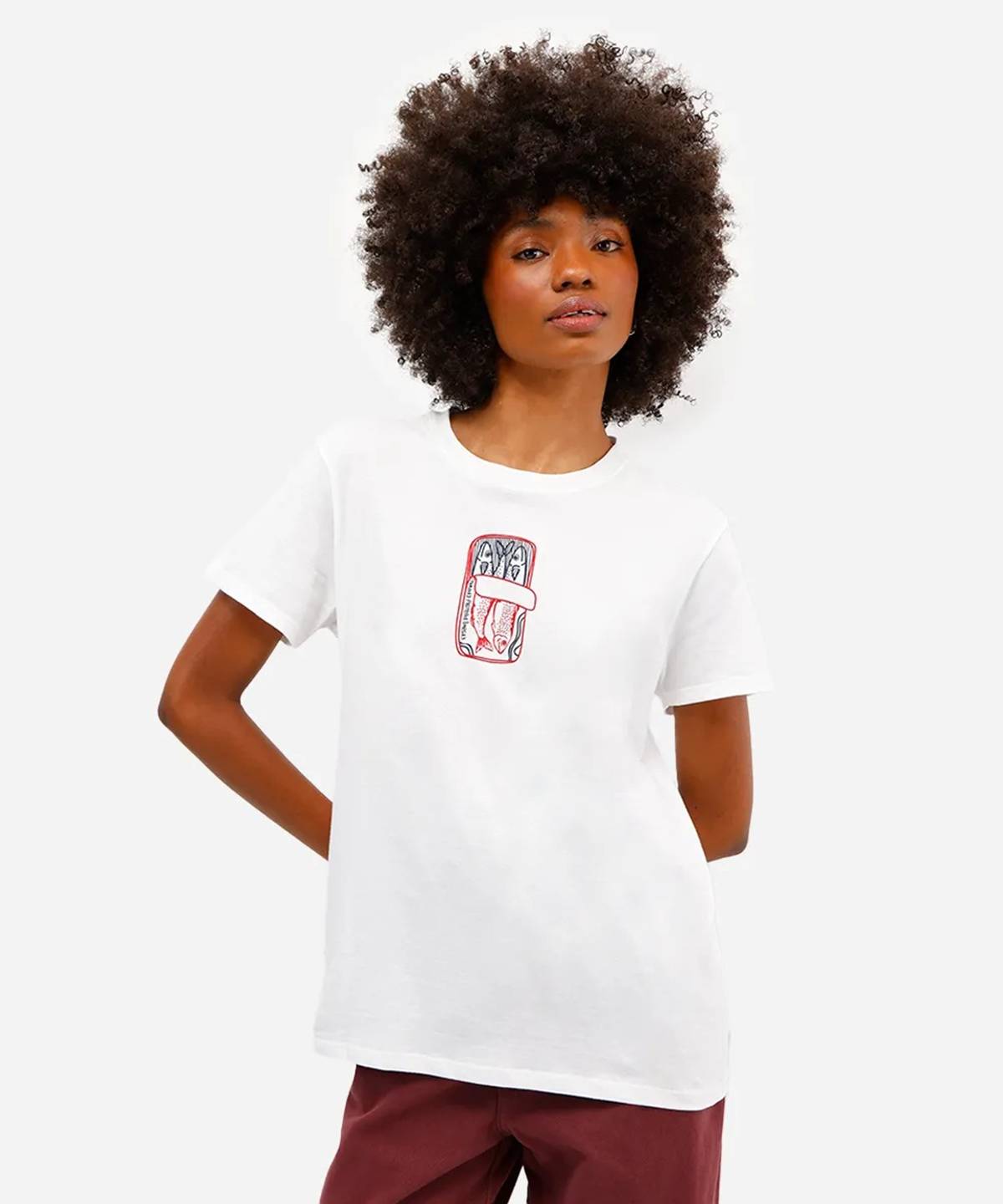 Camiseta com estampa de sardinha da C&A - Metrópoles