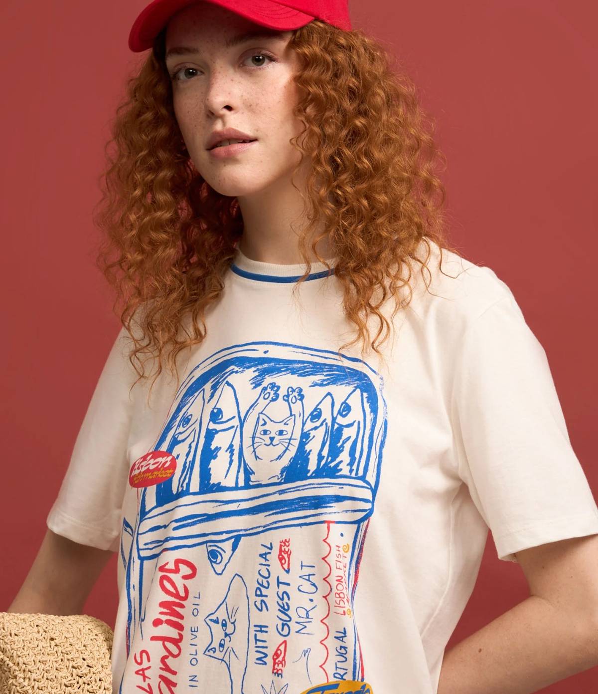 Camiseta com estampa de sardinha da Renner - Metrópoles