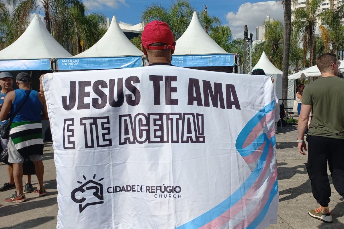“Jesus é para todos”, diz pastora em Feira da Diversidade LGBT em SP