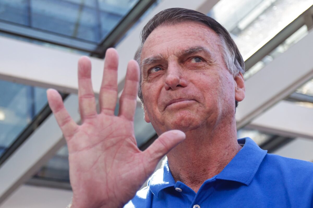 Advogados de Bolsonaro se pronunciam após operação da PF: “Indignação”