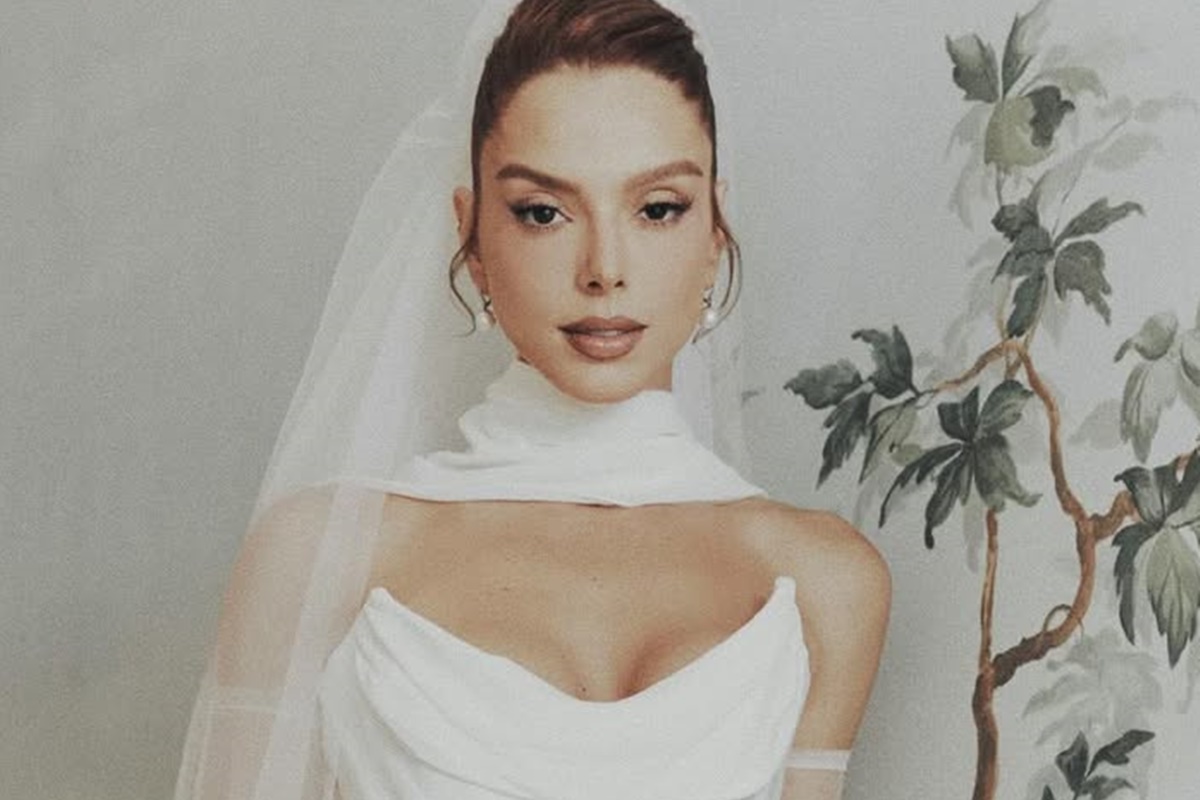 Giovanna Lancellotti mostra vestido do casamento com Gabriel David