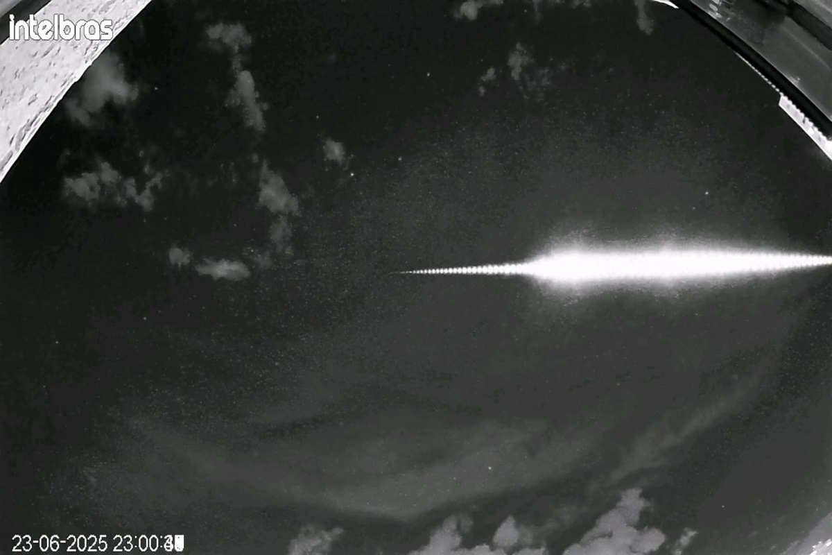 Vídeo: câmera flagra fenômeno astronômico raro no céu de Brasília