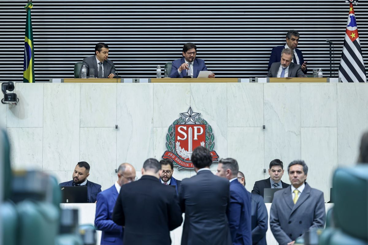 Deputados aprovam mais de mil novos cargos no Judiciário em 2 minutos