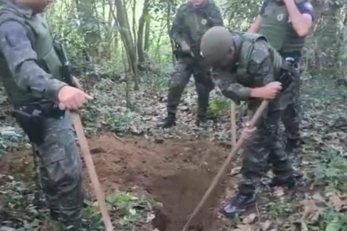 GCM encontra cemitério clandestino com 12 ossadas na zona sul de SP