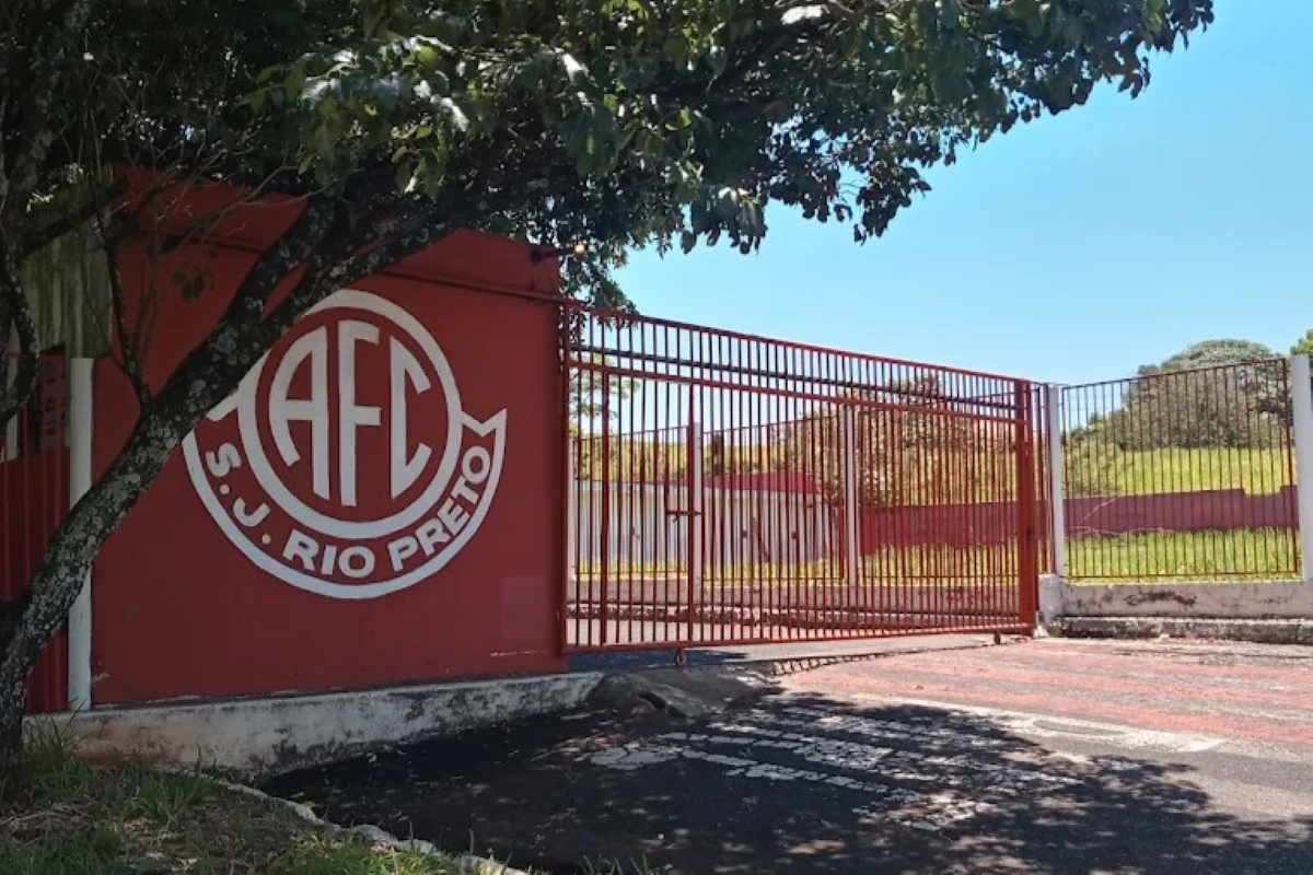 SP: time do interior é punido após caso de homofobia em jogo da base