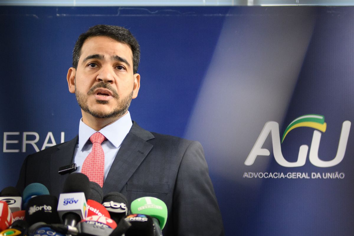 AGU diz que decisão de Moraes sobre IOF é uma vitória da Constituição