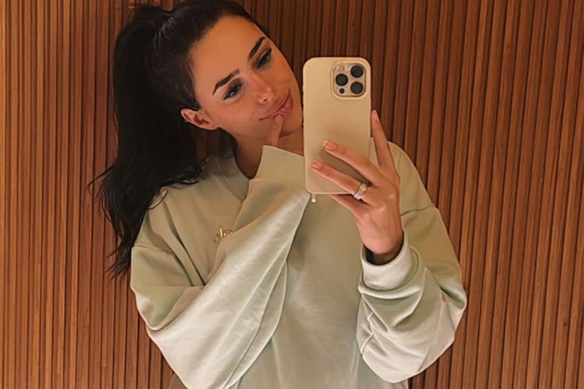 Bruna Biancardi é criticada após ir ao jogo de Neymar dias após parto