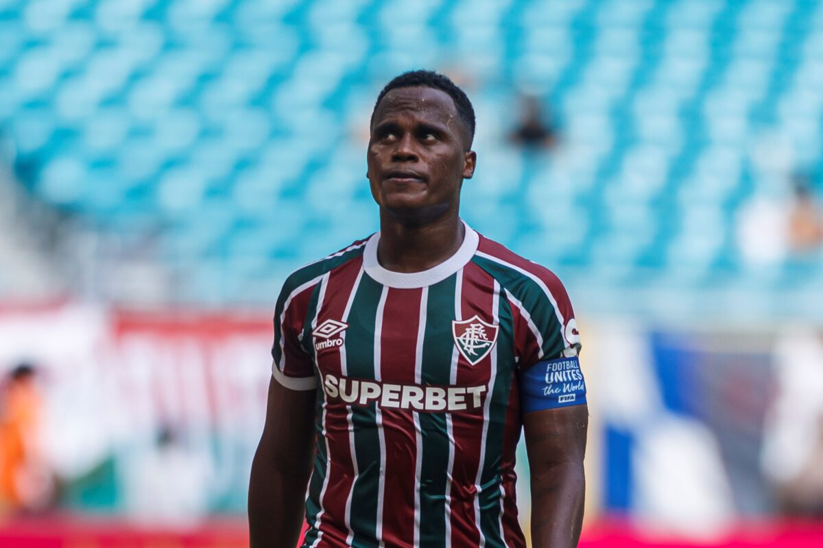 Torcida do Fluminense se despede de Jhon Arias na web: “Te amamos”