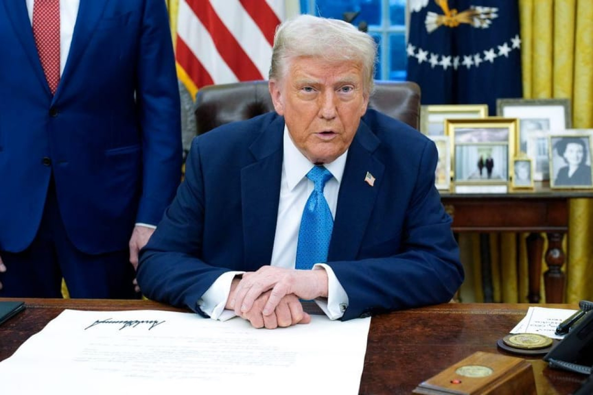 Donald Trump analisa relatórios com sanções a Moraes
