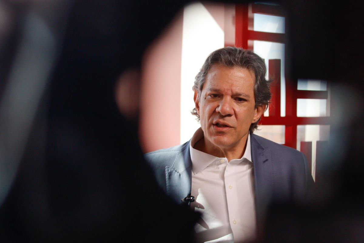 Haddad diz que terras raras podem entrar na negociação com os EUA