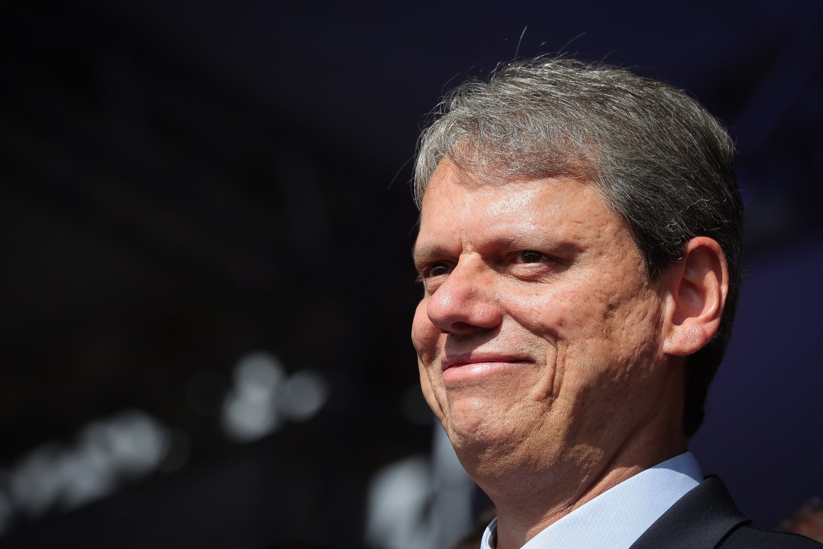 Tarifaço: Tarcísio evita imprensa após reunião fechada com empresários