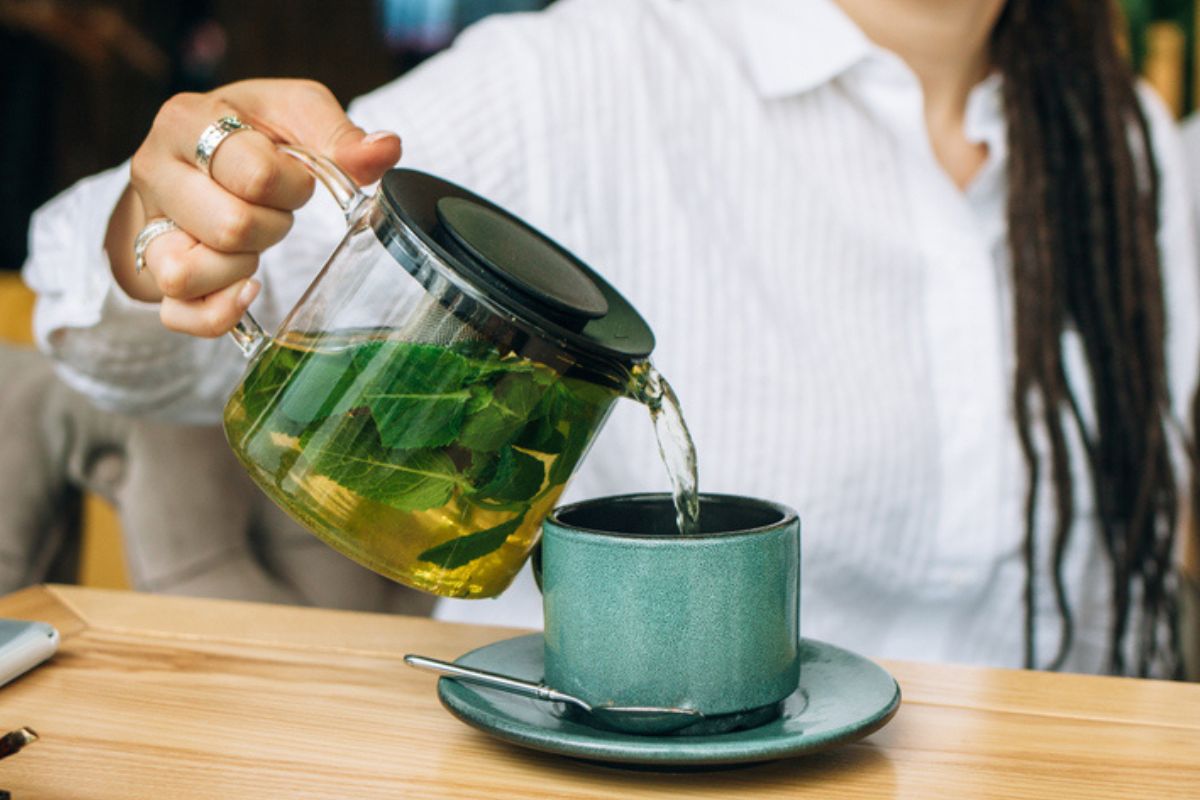 Chá de Hortelã: Refrescância, Benefícios Surpreendentes e Receita Fácil para Preparar em Casa!