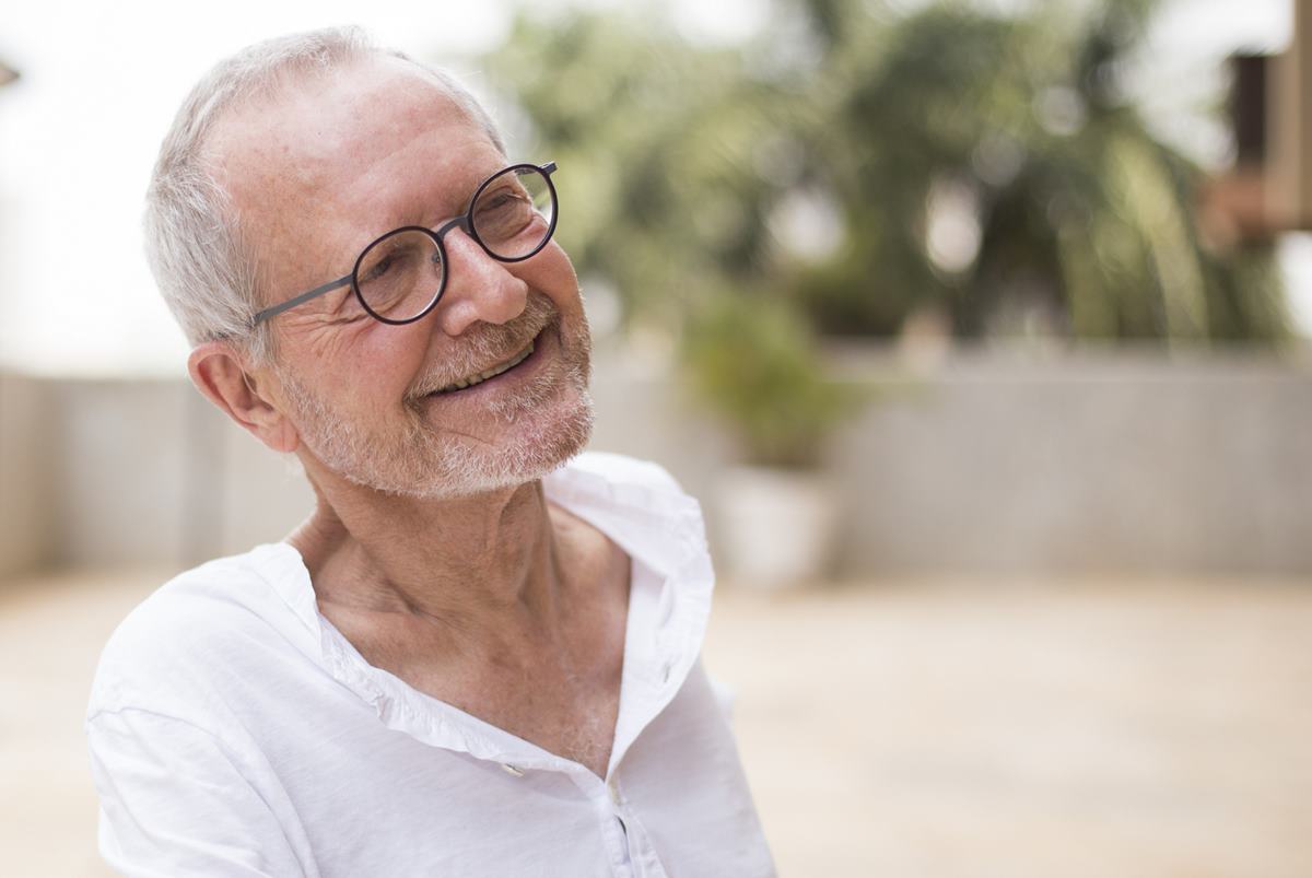 Morre o cineasta e crítico Jean-Claude Bernardet, aos 88 anos