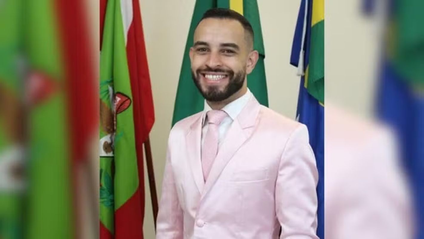 Vice-prefeito é indiciado por furar pneu de carro de prefeita