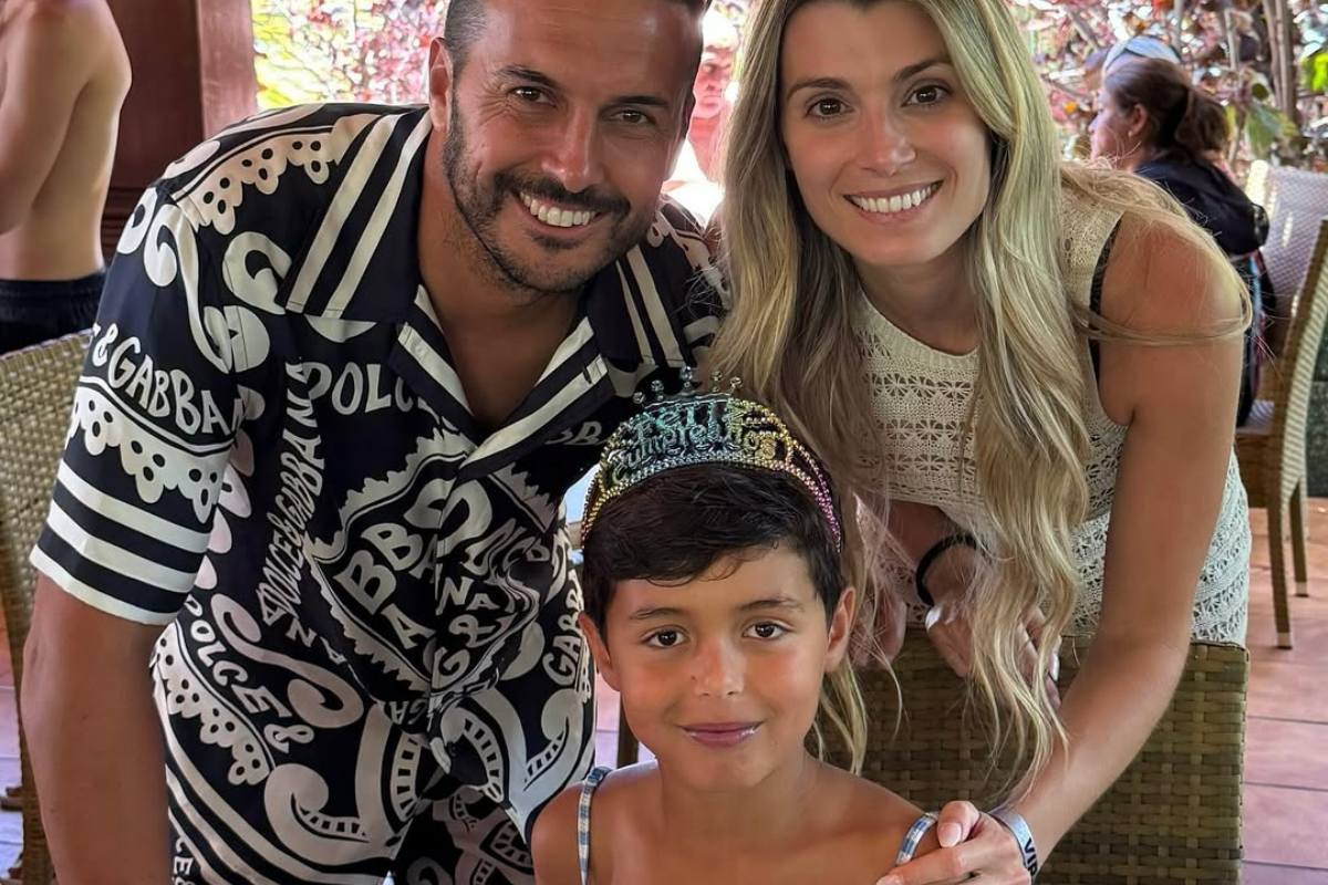 Filho de jogador é atacado após usar vestido em festa