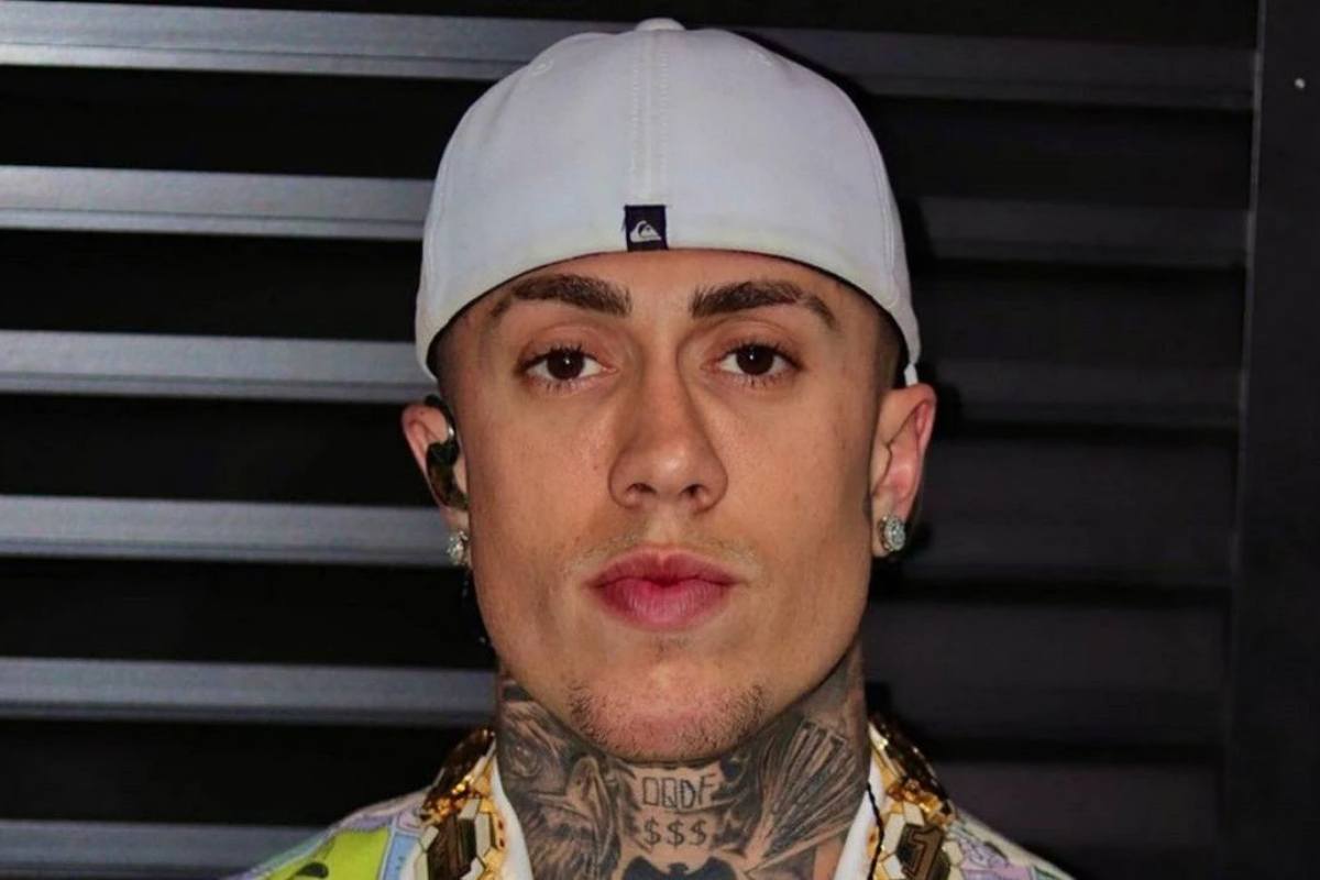 Fotógrafa rompe silêncio e expõe MC Daniel: “Me pegou pelo braço”