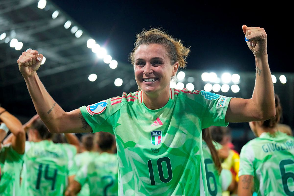 Eurocopa Feminina: com gol aos 90, Itália vence Noruega e está na semi