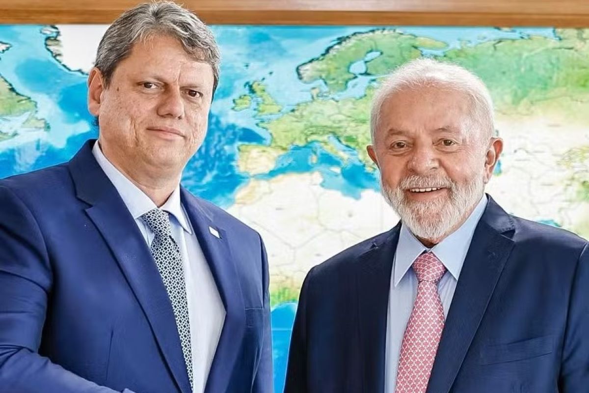 Quaest: Lula lidera 1º turno, mas empata com Tarcísio na margem de erro em 2º turno