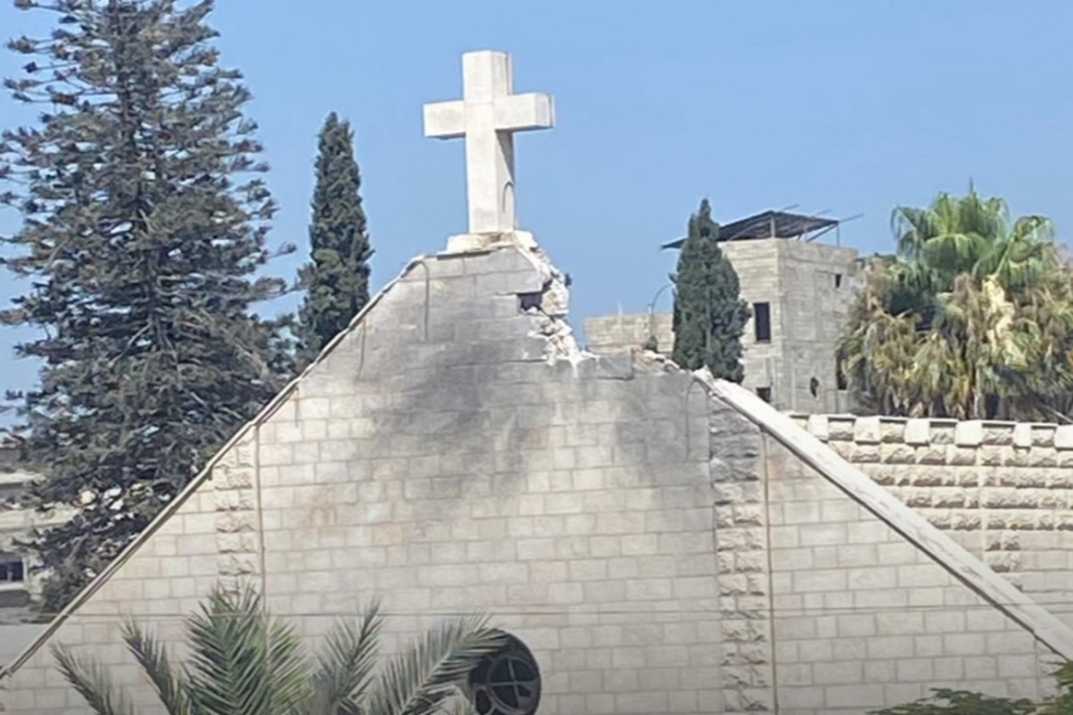 Ataque de Israel destrói única igreja católica da Faixa de Gaza