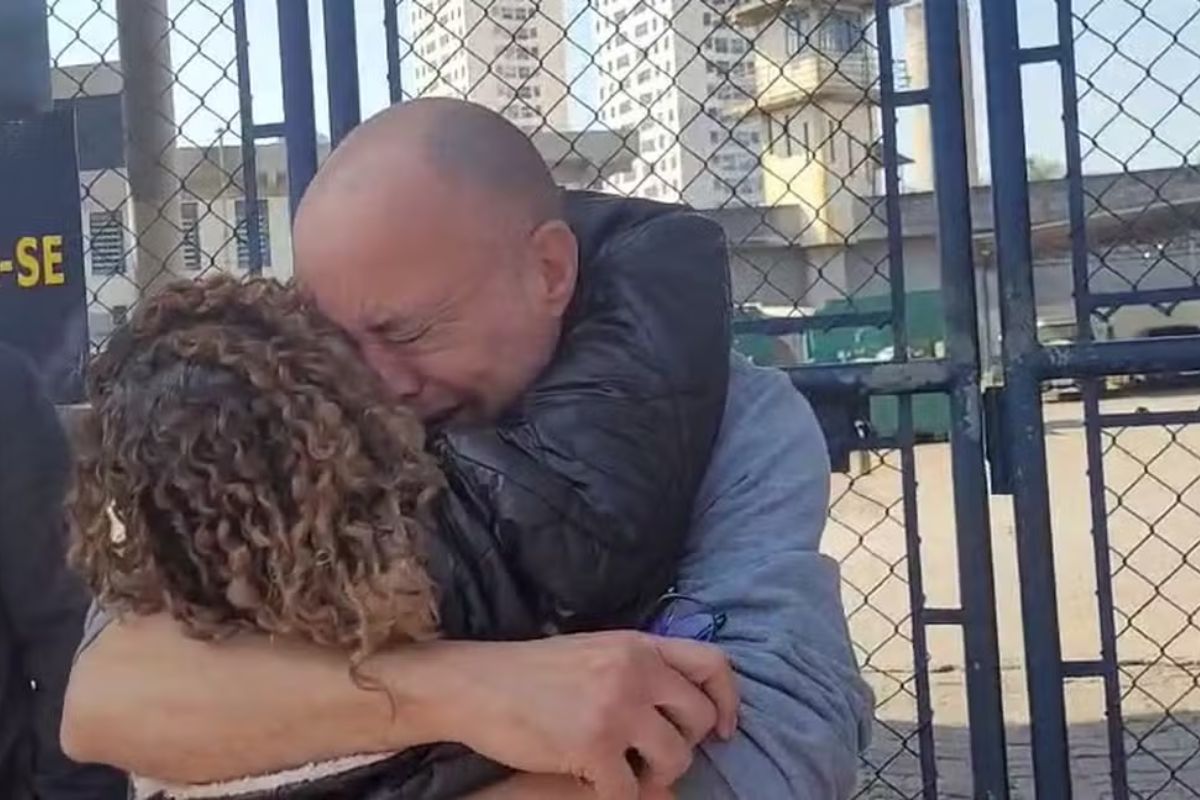 “É desumano”, diz homem que ficou preso por 8 dias por erro de grafia