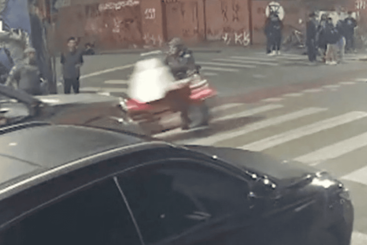 Vídeo: jovem de 18 anos fura blitz e atropela tenente da PM no litoral